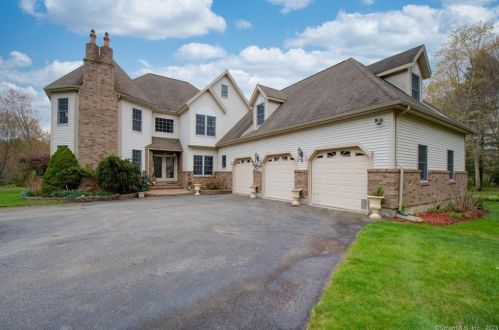 21 Silver Meadow Dr, Colchester, CT 06415-1634