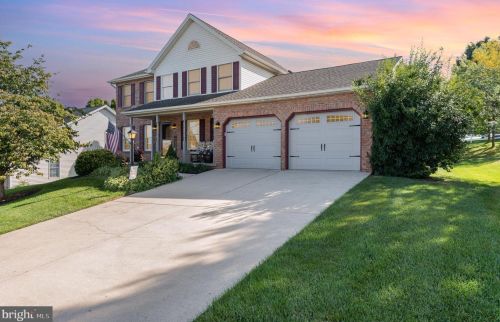 927 Sunny Hill Ln, Harrisburg, PA 17111-4664