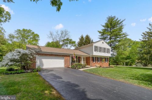 5044 Castle Moor Dr, Columbia, MD 21044-1454