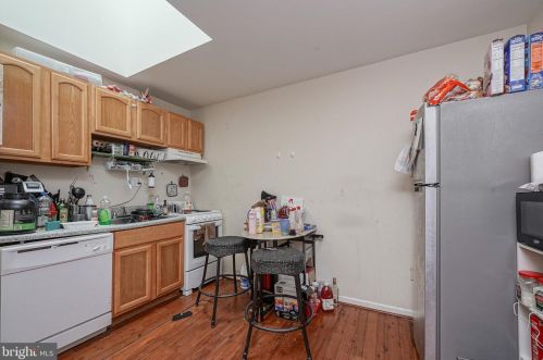 2238 12 St, Philadelphia PA 19133-1006 exterior