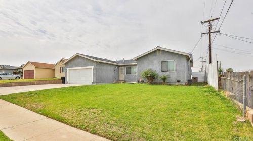 406 Pine Ave, Rialto, CA 92376-6631