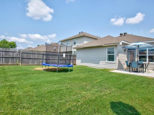 5733 Parkview Hills Ln, Fort Worth TX  76179-6715 exterior