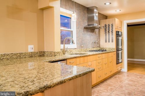 2614 Urbana Dr, Silver Spring MD 20906-5032 exterior