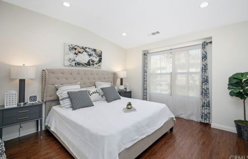 126 Hedge Bloom, Irvine CA  92618-1517 exterior