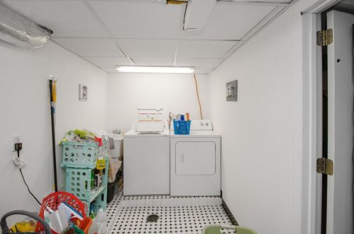 1155 Burnquist St, Saint Paul MN  55106-2804 exterior