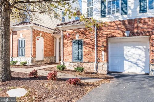14586 Kylewood Way, Gainesville, VA 20155-6233