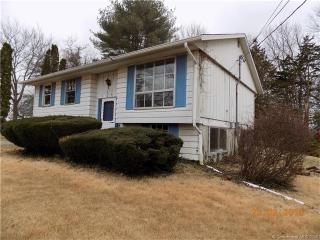 6 Hickory Ln, Bozrah, CT 06334-1320