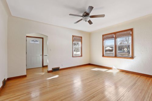 165 Arlington Ave, Saint Paul MN  55117-3905 exterior