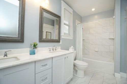 3815 Floral Ave, Cincinnati OH  45212-3922 exterior