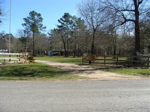 25716 Brooks Rd, Waller, TX 77484-6034
