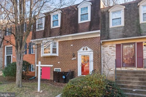 11701 Briary Branch Ct, Herndon, VA 20191-2700