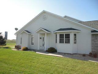 340 Manning Dr, Dekalb IL  60115-9502 exterior