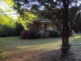 506 Broadway Ave, Greenwood, SC 29646-7505