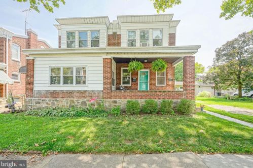 7017 Glenloch St, Philadelphia, PA 19135-1806