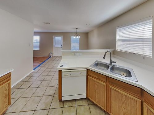 6605 Meadow Way Ln, Fort Worth TX  76179-4241 exterior