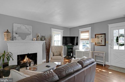 215 Marne Ave, Haddonfield NJ 08033-1444 exterior