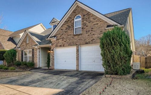 137 Hidden Lake Cir, Holly Springs, GA 30114-1238