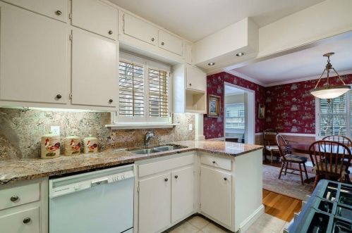 380 Hascall Rd, Atlanta GA  30309-2224 exterior
