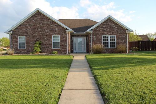 9 Blackwater Ln, Davisville, WV 26142-0803