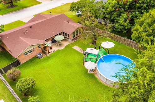 3504 Wosley Dr, Fort Worth, TX 76133-2228