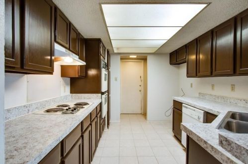 2263 Jackson Cir, Carrollton TX 75006-1655 exterior