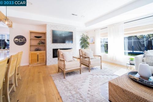 113 Vivian Dr, Concord CA  94523-2935 exterior