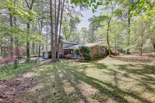 971 Callaway Rd, Marietta, GA 30060-4567