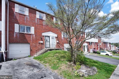 839 Hilton Dr, Lancaster PA  17603-5835 exterior