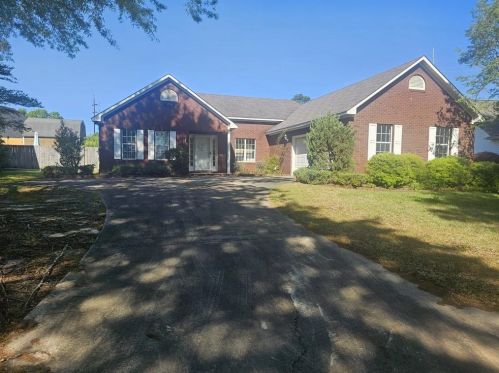 204 Knights Brg, Warner Robins, GA 31093-8568