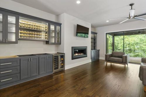 2996 Hermance Dr, Atlanta GA  30319-2735 exterior
