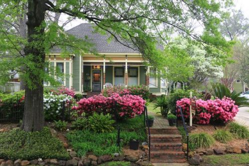 203 Dixon St, Gray, TX 75657-1721