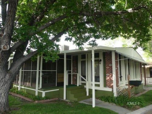 2313 Loch Lomond Ave, Bishop, CA 93514-1967