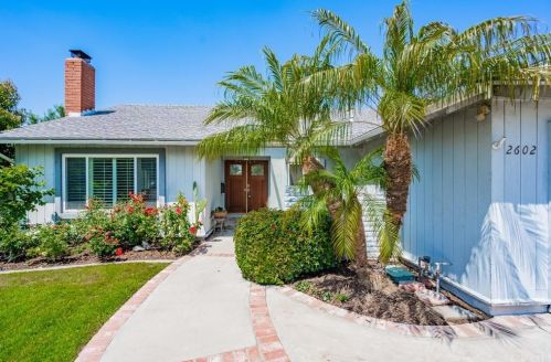 2602 Old Grand St, Santa Ana, CA 92705-6966