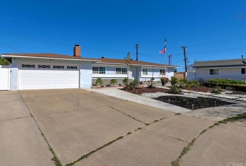 3353 Ariel Pl, Anaheim, CA 92804-2704