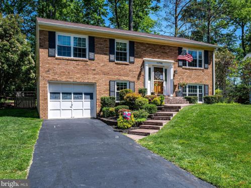 11795 Cotton Mill Dr, Woodbridge, VA 22192-1201