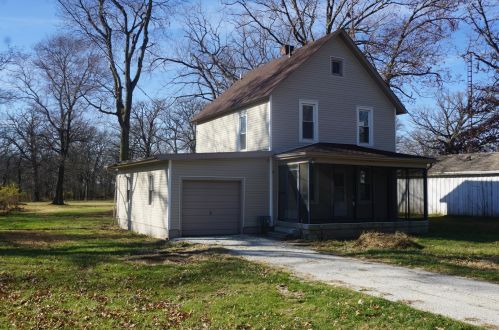 96 Lillie St, Kankakee, IL 60901-7579