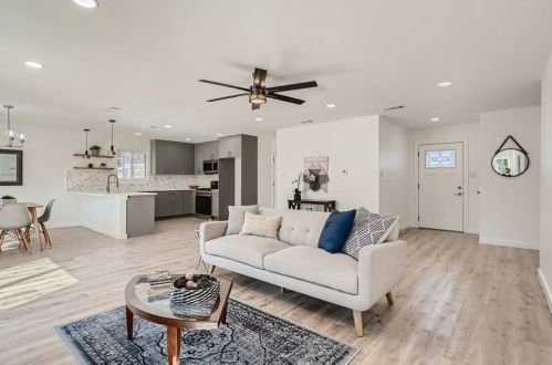 2803 Dublin Dr, Austin, TX 78745-3453