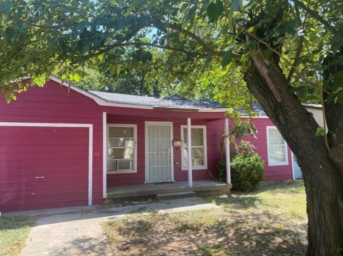 3609 Bright St, Fort Worth, TX 76119-2901