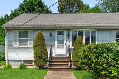 1 Enfield St, Providence, RI 02919-6605
