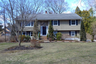 197 Crescent Ave, Wyckoff, NJ 07481-2753