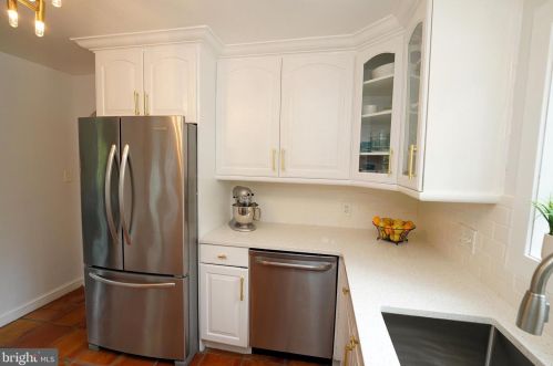 33 Wilder Ave, Princeton NJ  08540-0064 exterior