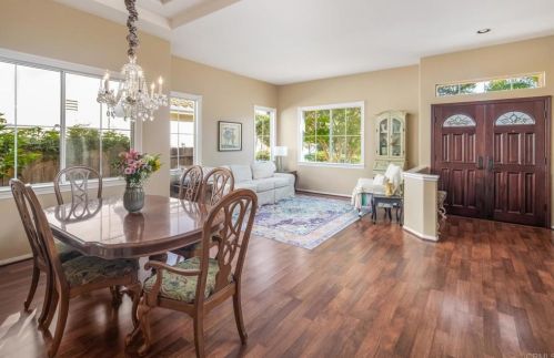 2908 Avenida Valera, Carlsbad, CA 92009-7111