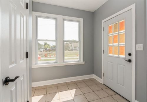 267 Vine St, Hammond, IN 46324-1062