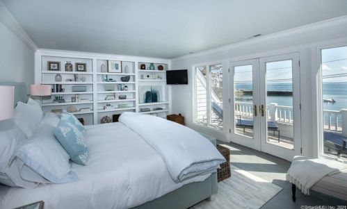 25 Beach Dr, Norwalk CT  06853-1811 exterior