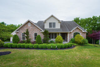 8 Sawgrass Dr, Reading, PA 19606-9626