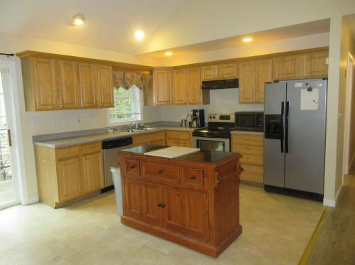 40 Melody Ln, Hillsboro, NH 03244-4433