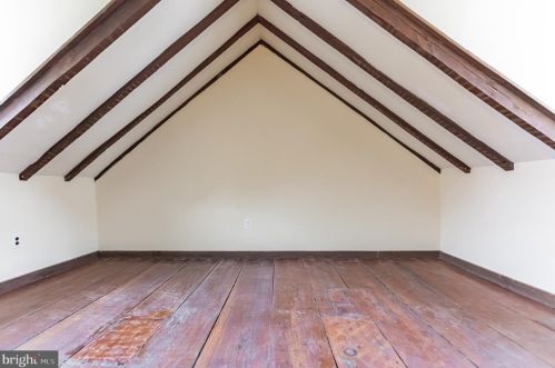 806 Front St, Philadelphia PA 19106-3019 exterior