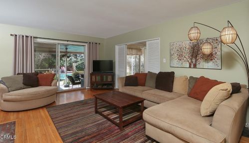 3920 El Caminito, Glendale CA 91214-1027 exterior