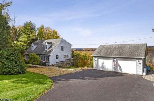 81 Old Beaver Run Rd, Lafayette, NJ 07848-2002