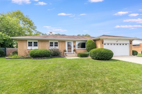 918 Anderson Ter, Des Plaines, IL 60016-5973